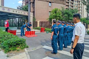 阿森纳本场全队跑动117.7公里，利物浦全队跑动111.3公里